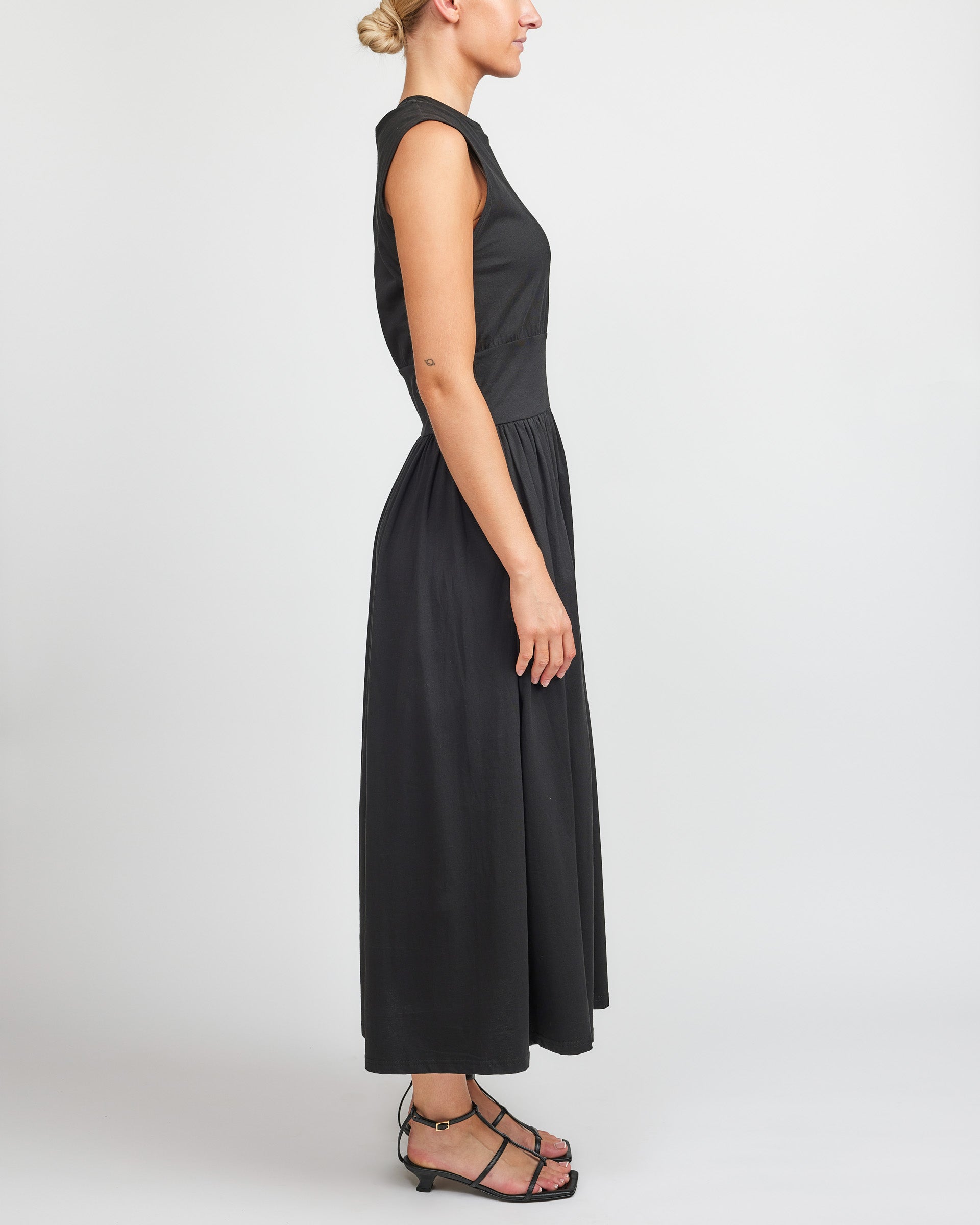 Toteme Black Sleeveless Cotton Tee Dress