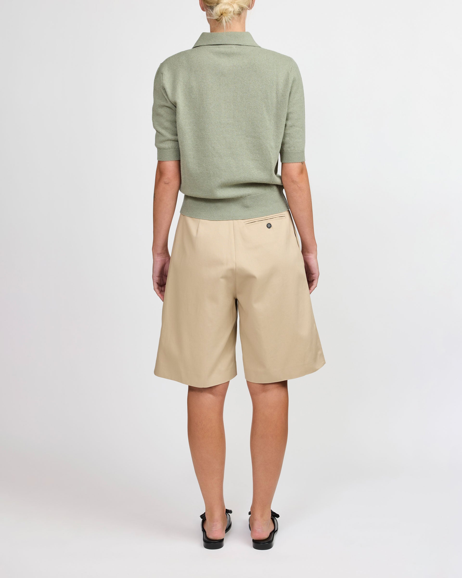 Rika Studio Onassa Shorts Khaki