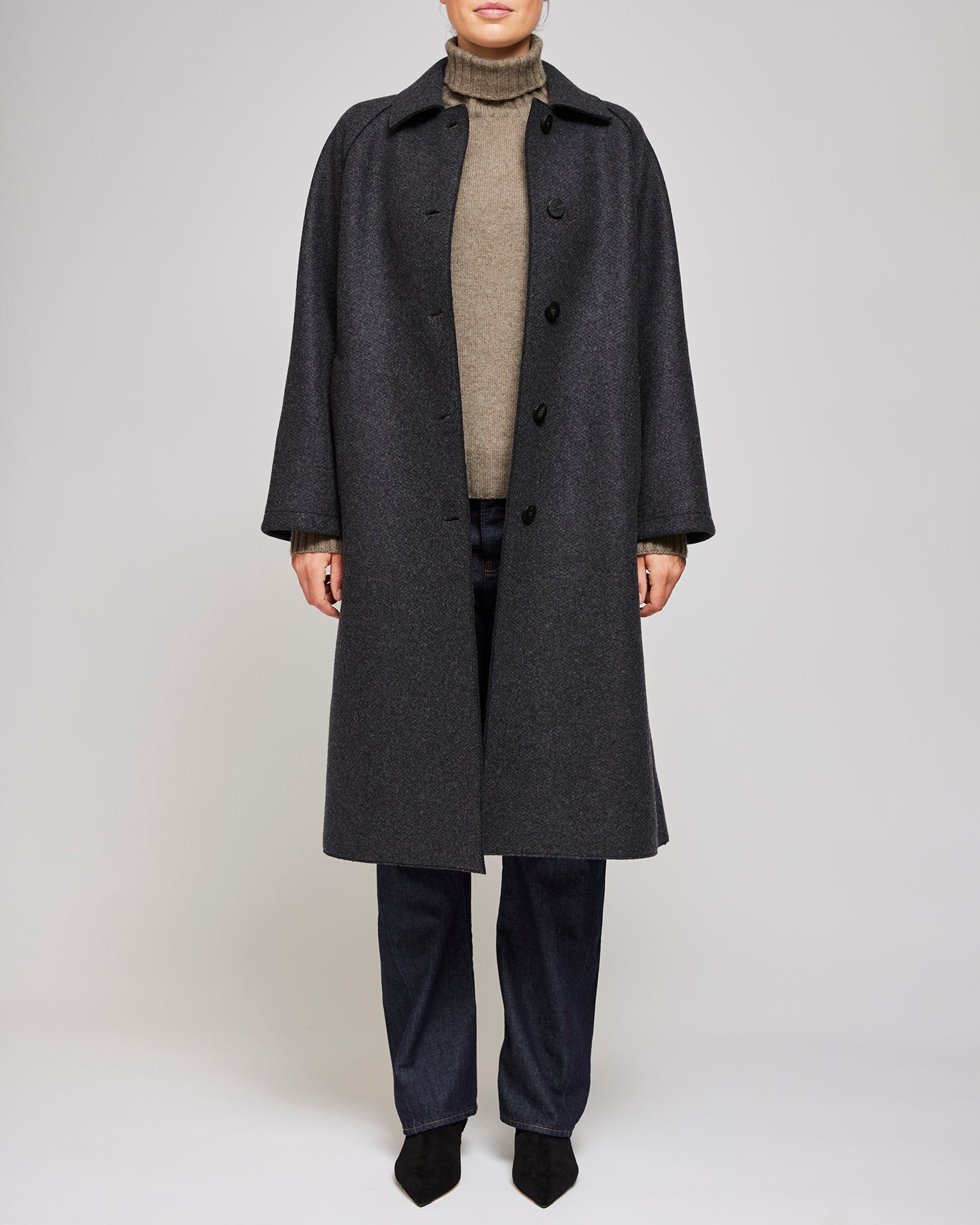 Harris Wharf London Anthracite Balmacaan Patterned Cashmere Blend