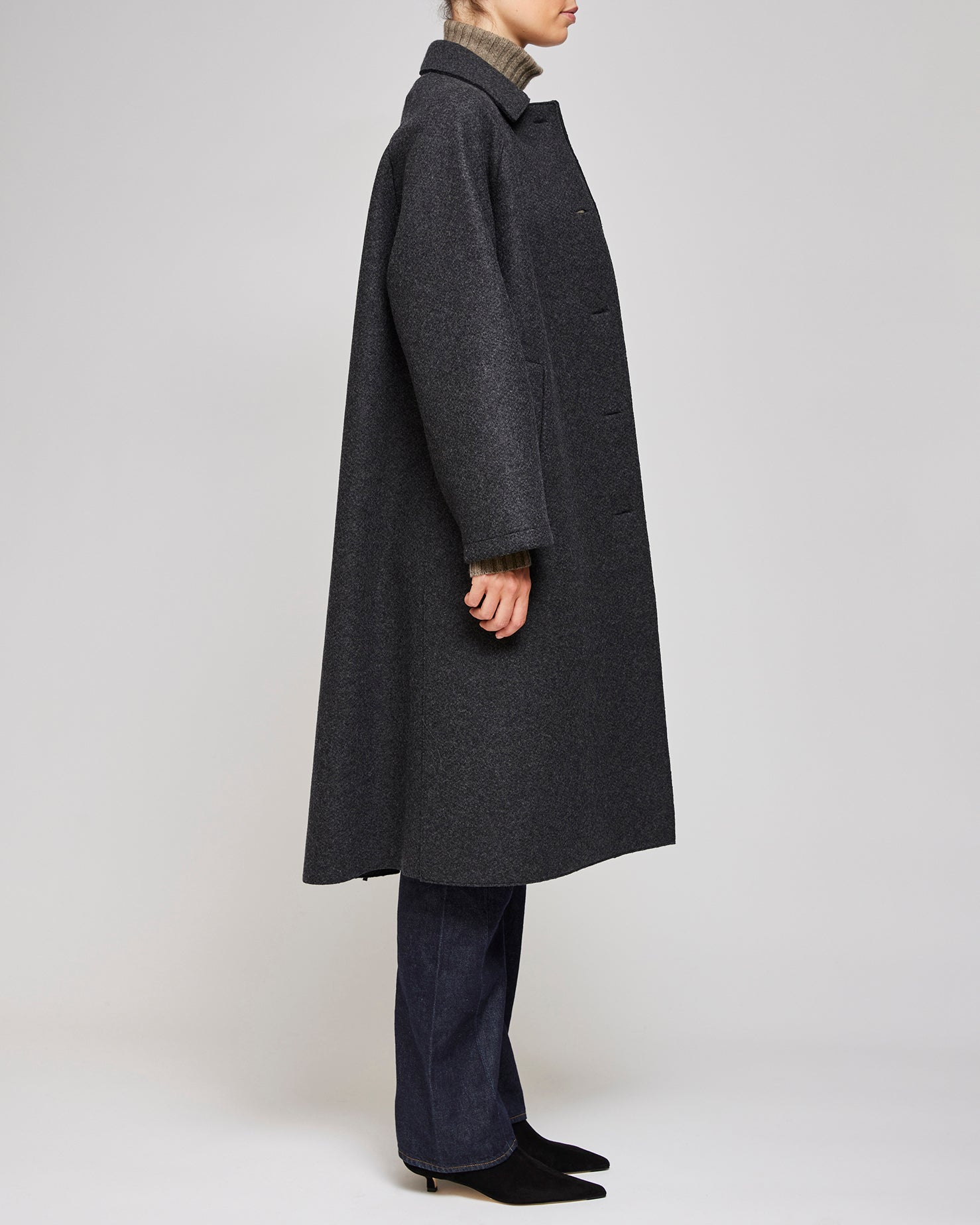 Harris Wharf London Anthracite Balmacaan Patterned Cashmere Blend