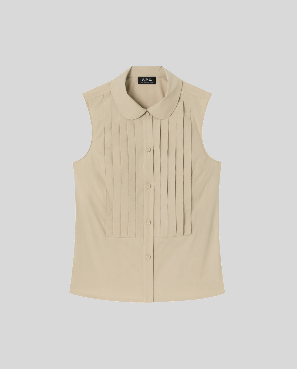 Ærmeløs beige top med rund krave, frontplisseringer og knaplukning.